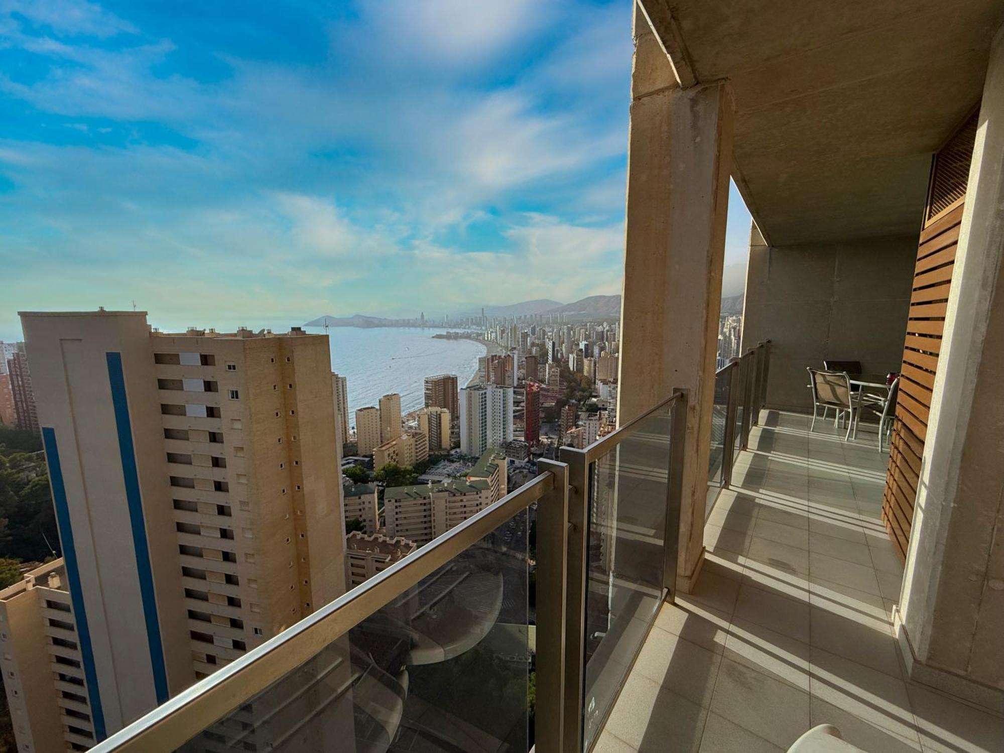 Beautiful Apartment Near Beach With Panoramic Sea-View Бенидорм Экстерьер фото